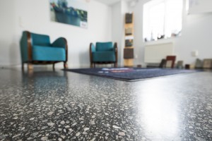 Golv av slipad gjutasfalt